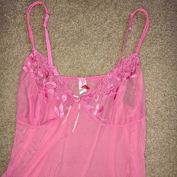 lingerie - Picture 2 of 2